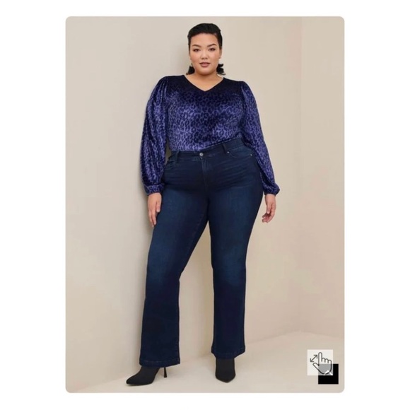 TORRID Blue Velvet Animal Print Bodysuit Top - Picture 1 of 9